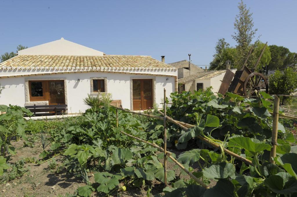 Agriturismo Borgo Di Pietra Bianca Erice Kültér fotó